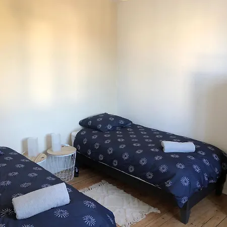 Maison *